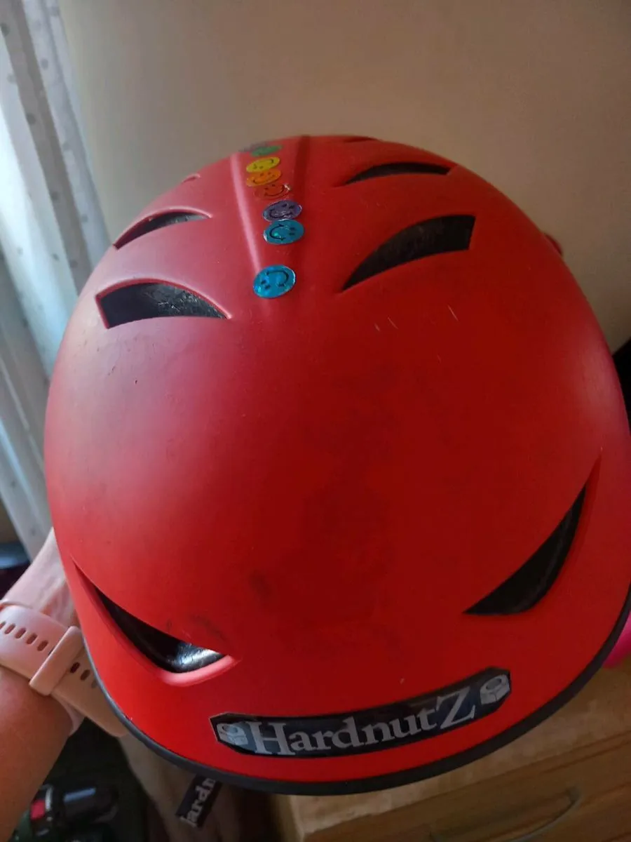 Bicycle helmet - Image 1