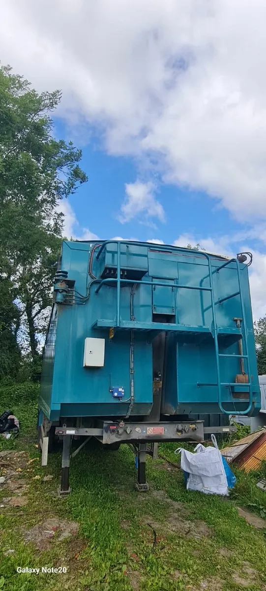 Tipping trailer - Image 4
