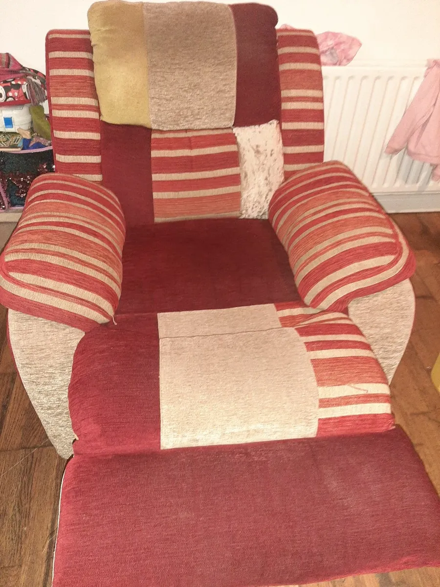 Recliner chair - Image 1
