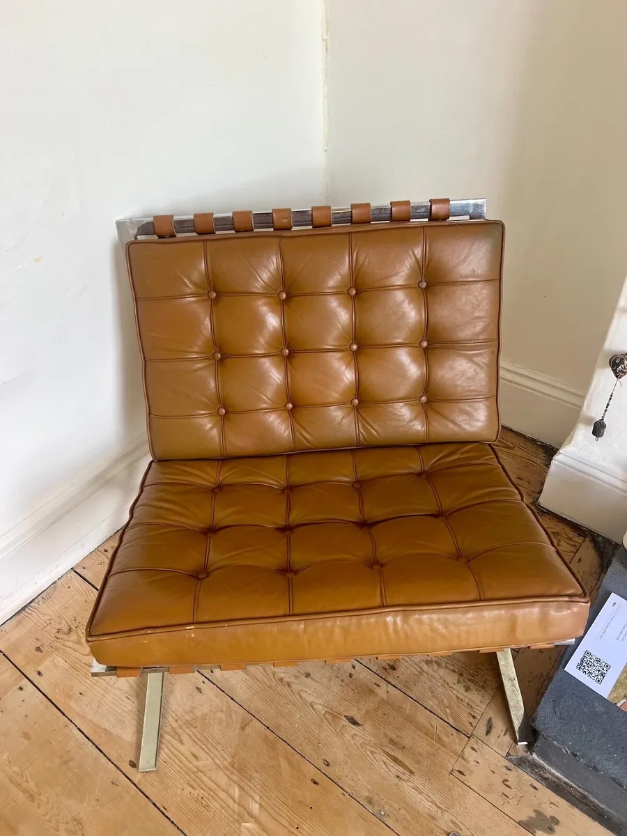 2 x Barcelona Chairs - Image 1