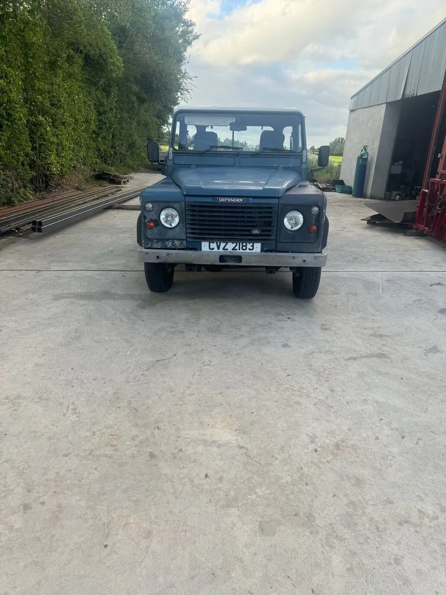 Land Rover defender 90 - Image 2