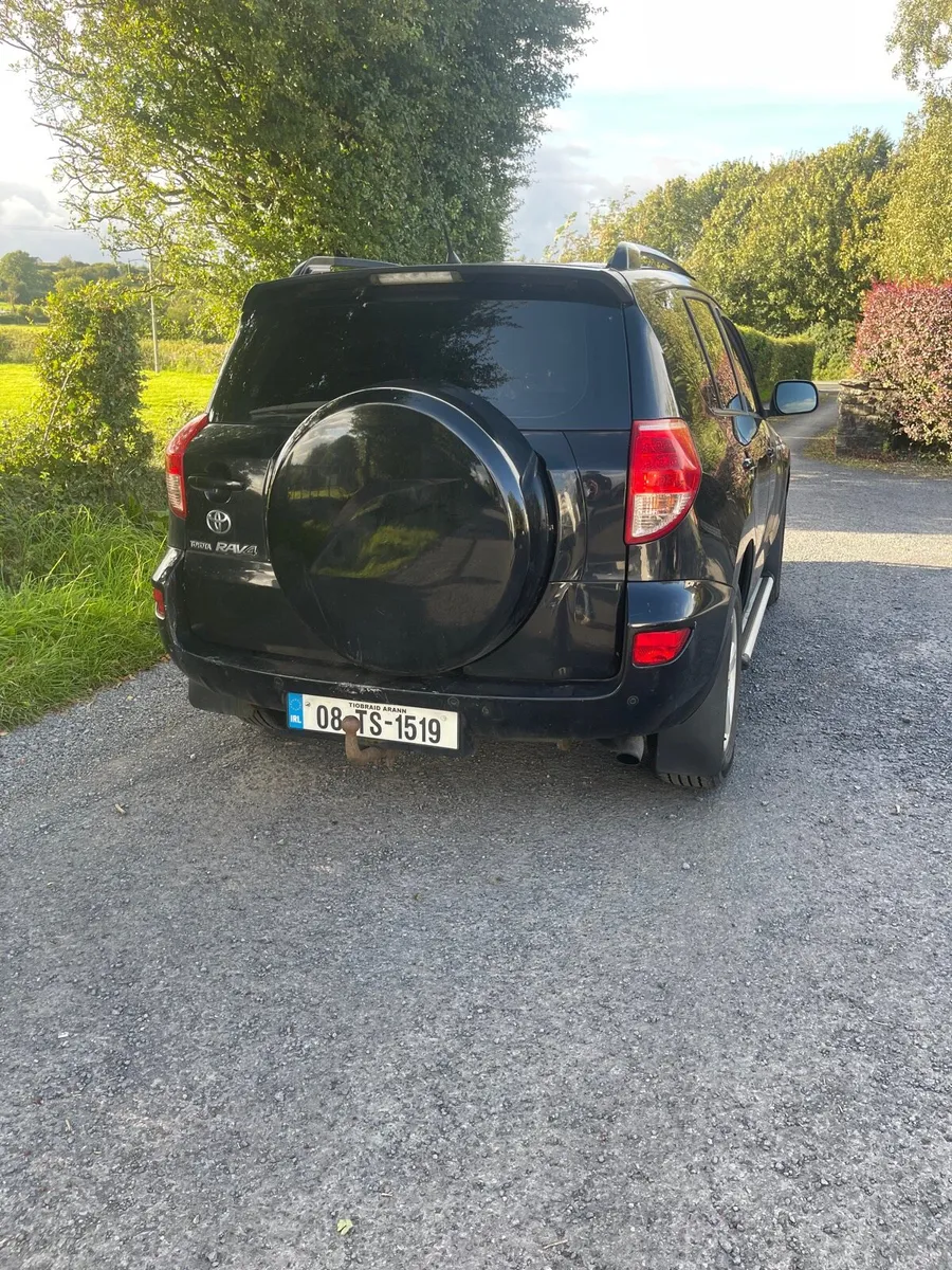 Toyota Rav4 4WD 2.2 Diesel - Image 4