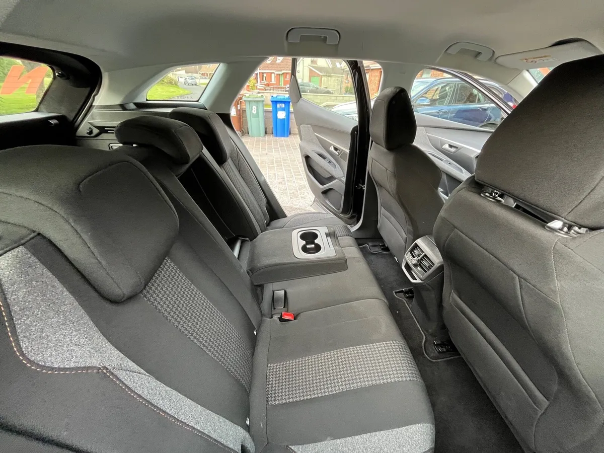 Peugeot 3008 2017 - Image 4