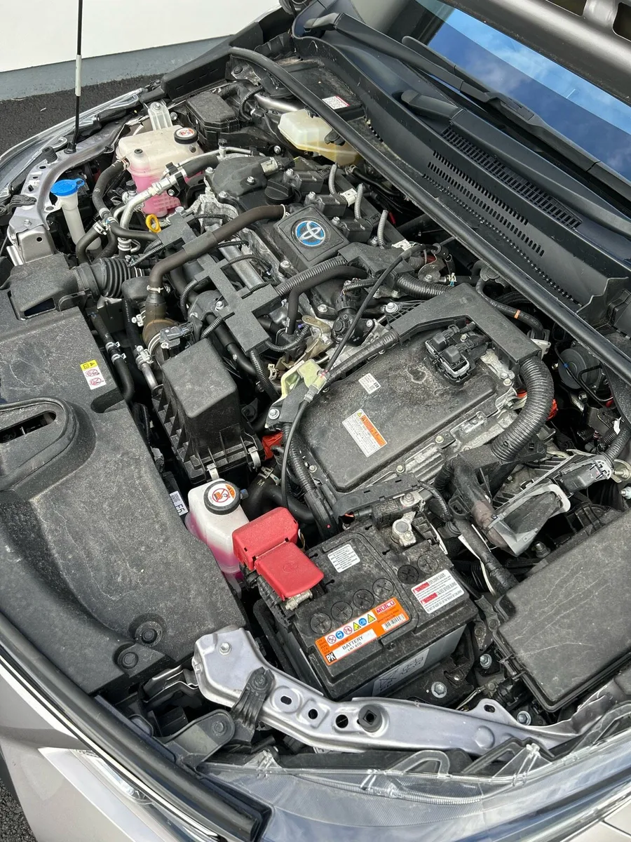 Toyota Corolla Luna - Image 2