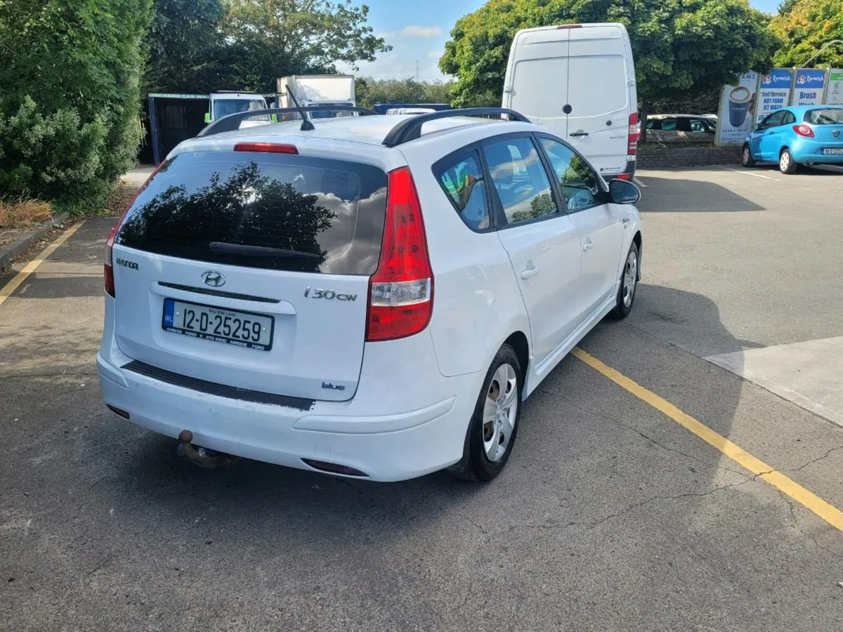 hyundai i30 van - Image 4