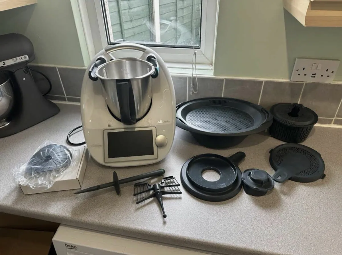 Vorwerk Thermomix TM6 Food Processor - Image 1