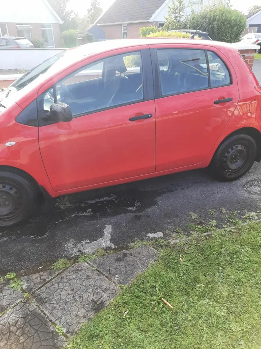 Toyota Yaris 2006 - Image 1