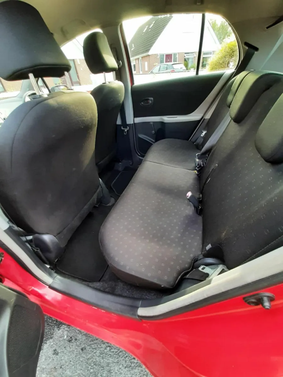 Toyota Yaris 2006 - Image 2