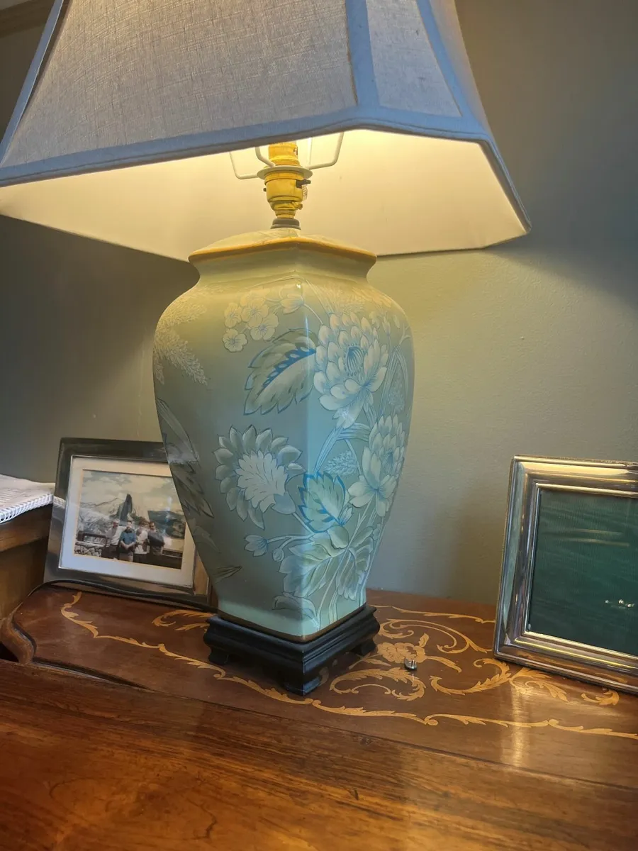 Pair of large ceramic table lamps - Image 2