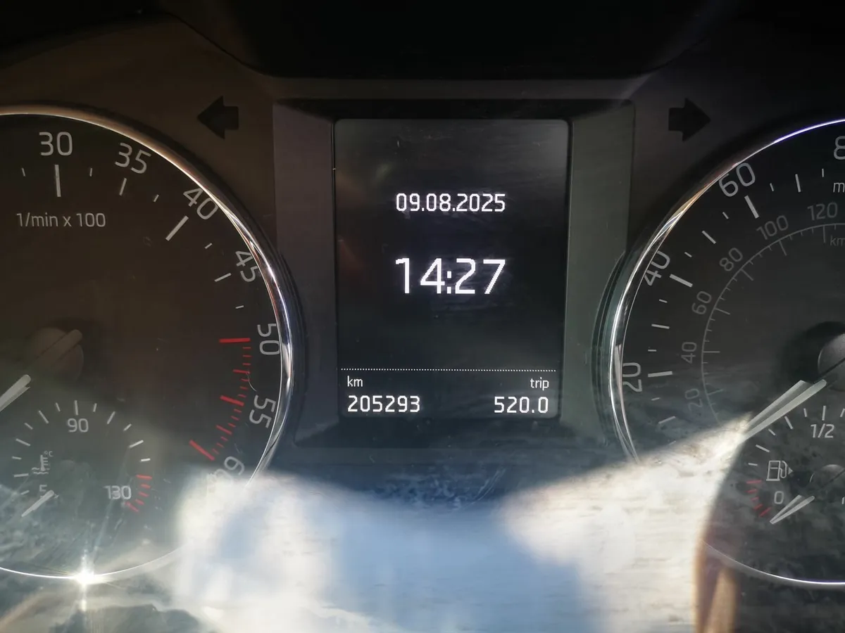 Skoda Octavia 4x4 estate 2015 - Image 2
