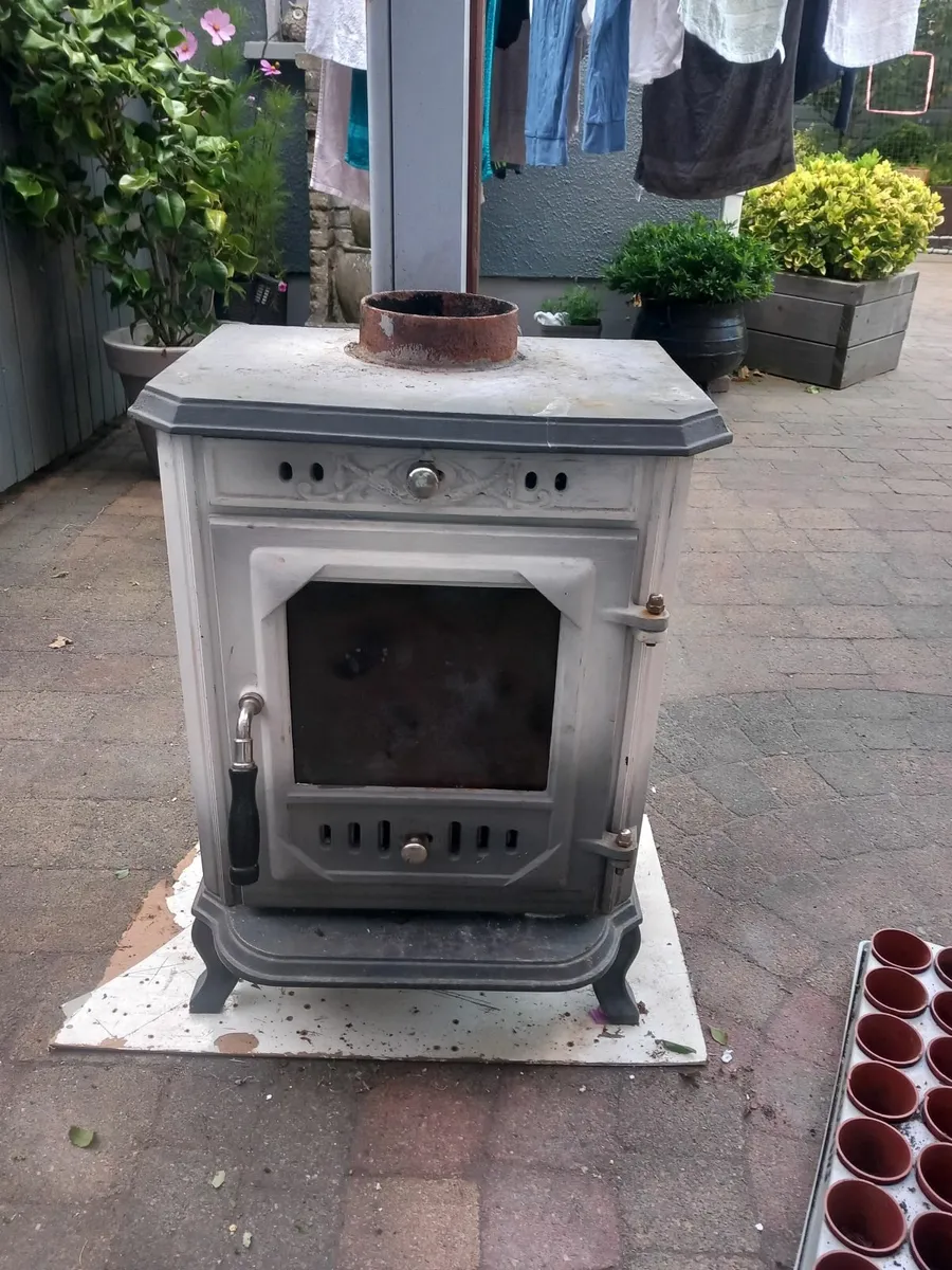 Stove - Image 4