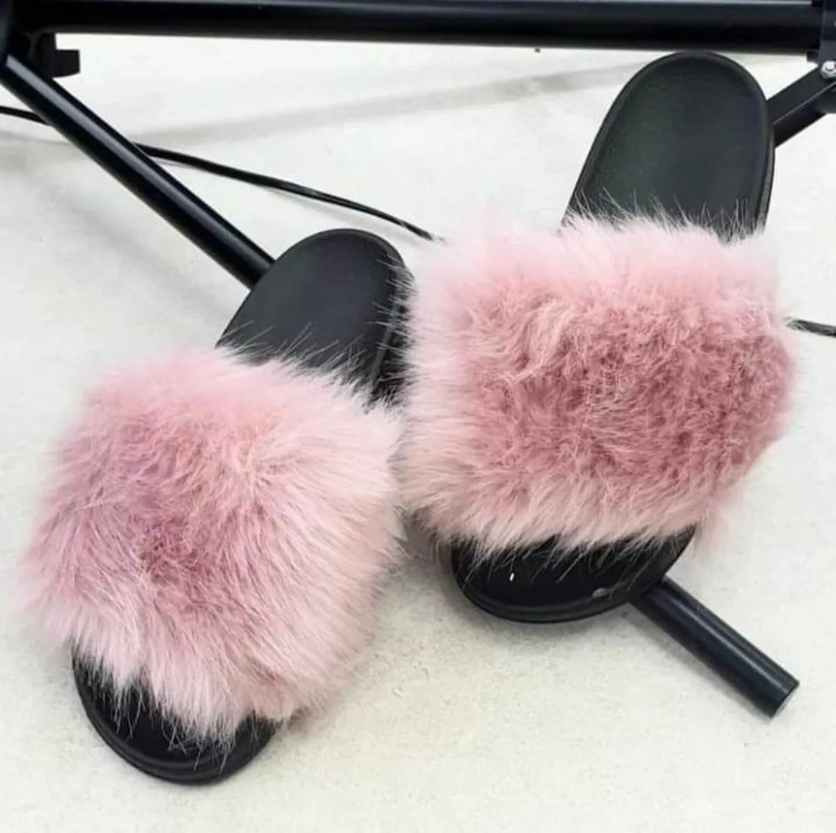 Fluffy fur slippers sizes 37-41 sizes 4-8 - Image 2