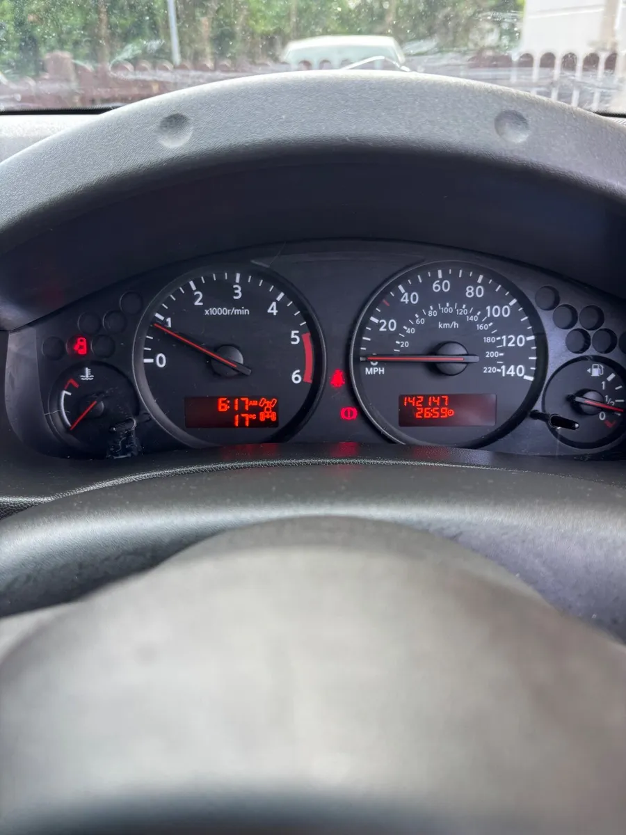 Nissan Navara 2015 - Image 2