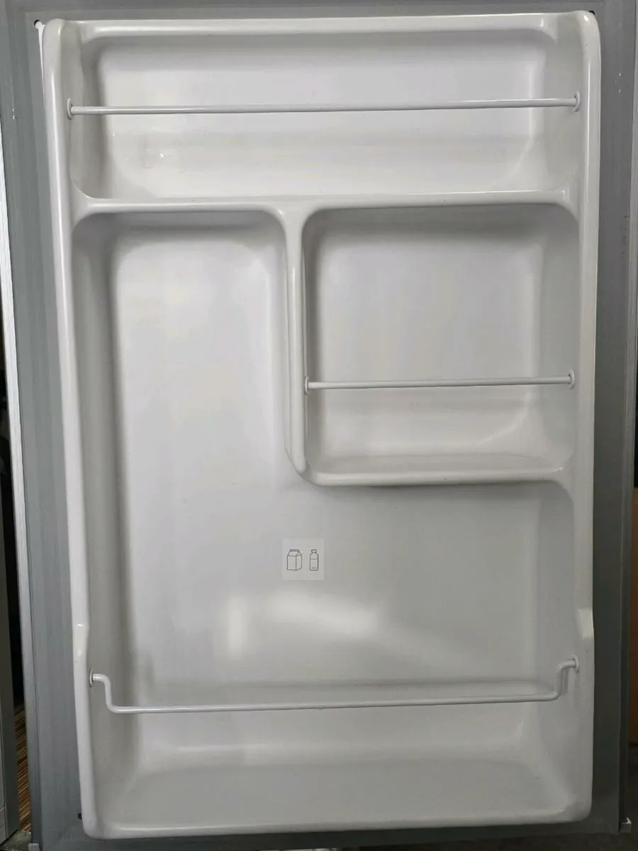 Small logik fridge - Image 2