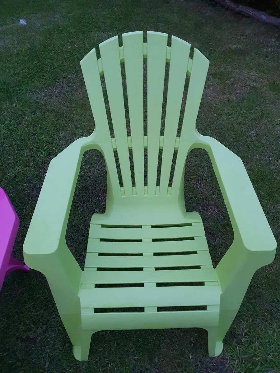 Sun chairs. - Image 3