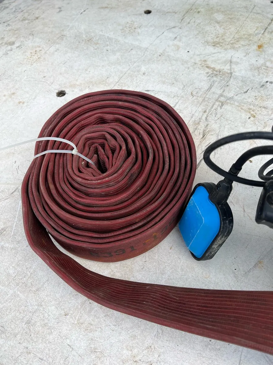 Submersible Pump with 12 meters lay flat hose - Image 4