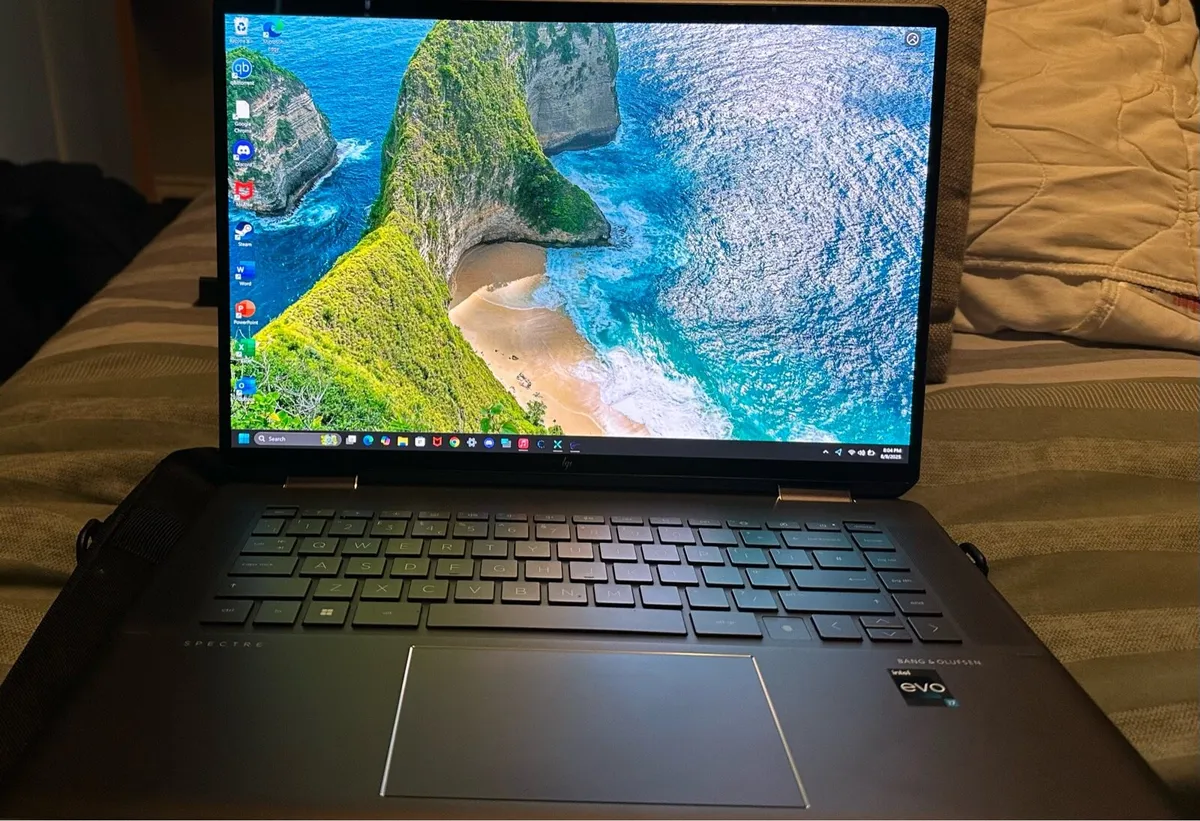 HP Spectre x360 16” - Image 1