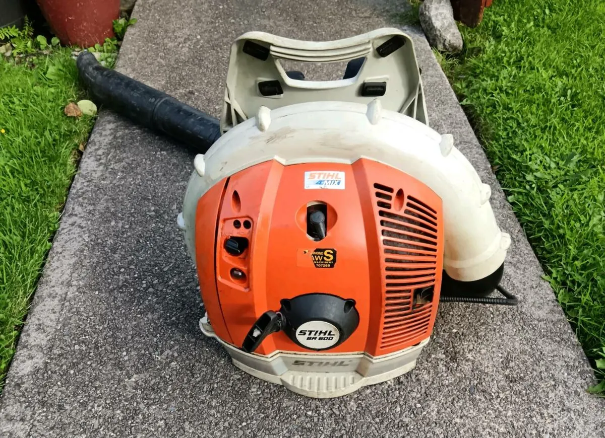 Stihl Backpack Leaf Blower - Image 1