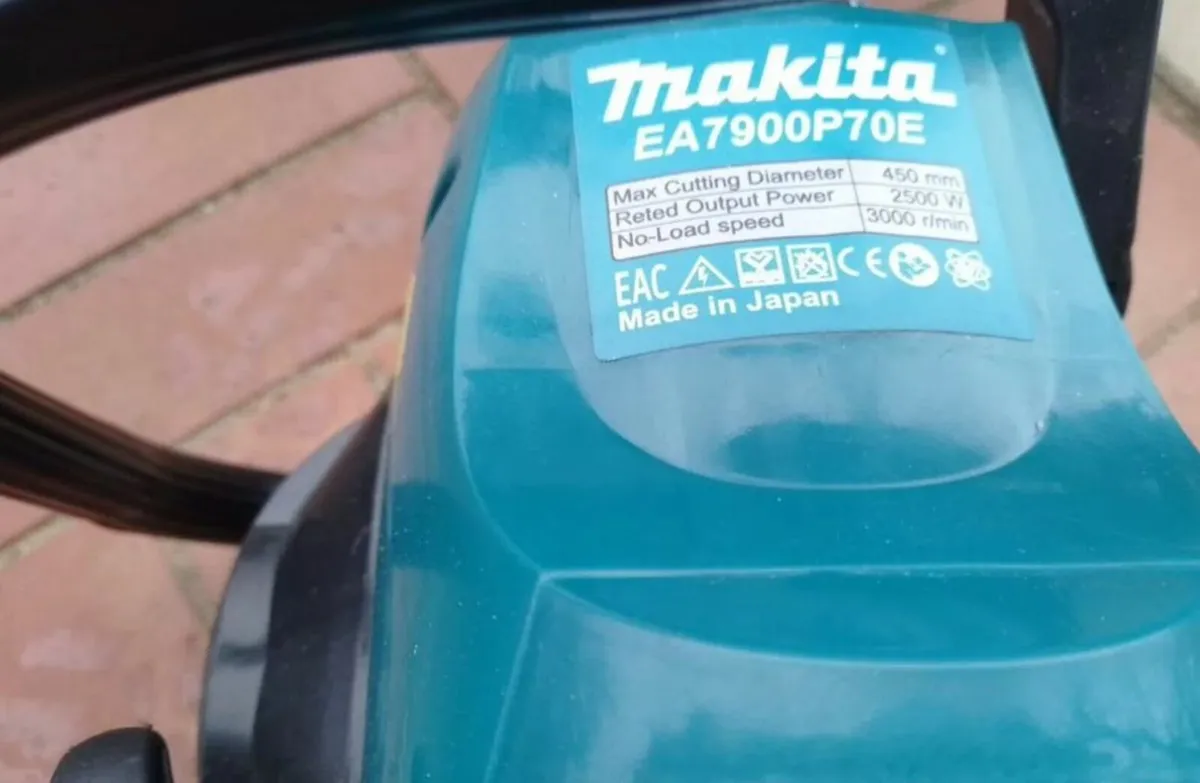 Chainsaw Makita EA 7900 P 70 E - Image 3