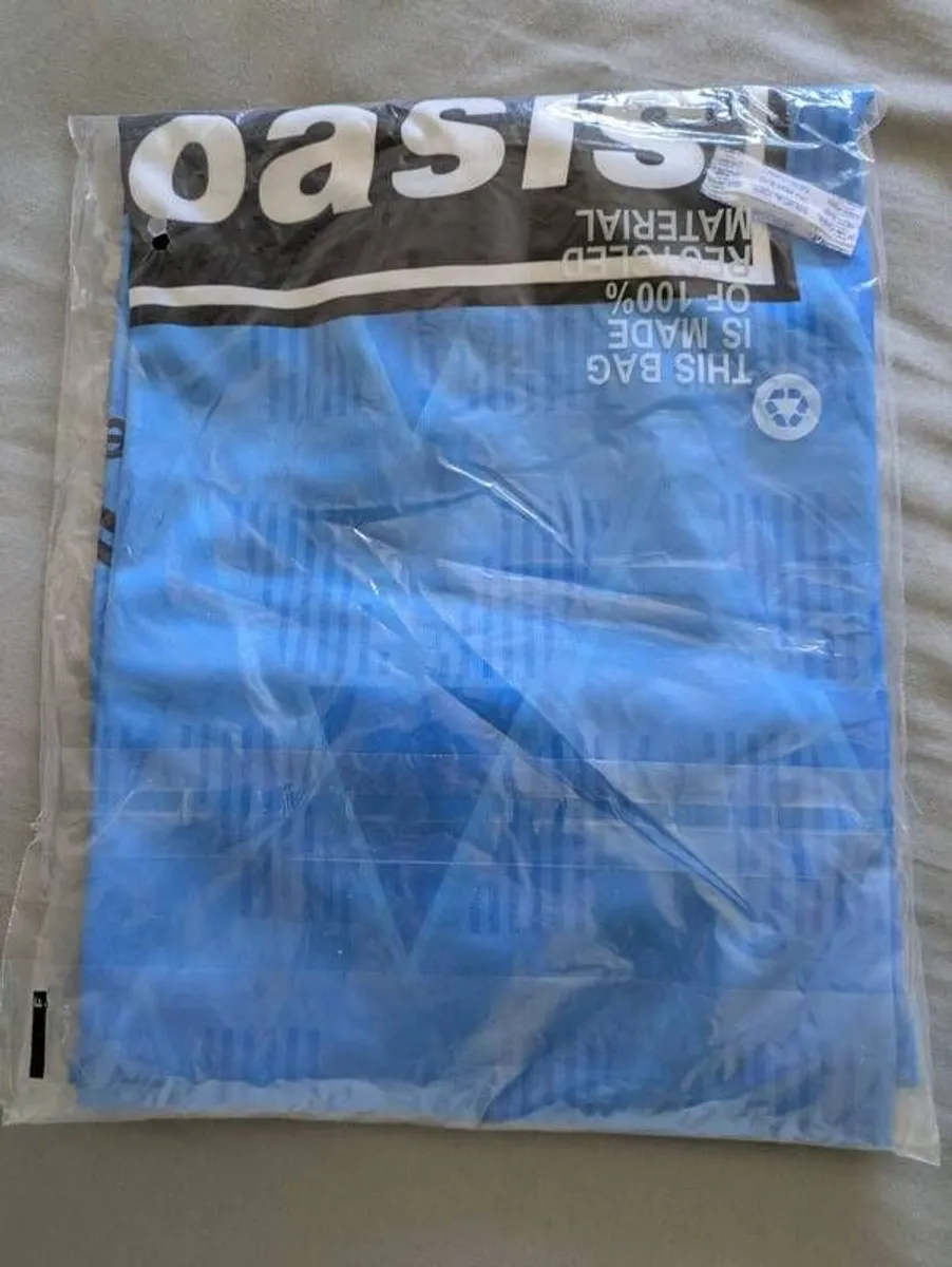 Bohemians Oasis Football Shirt - Image 2