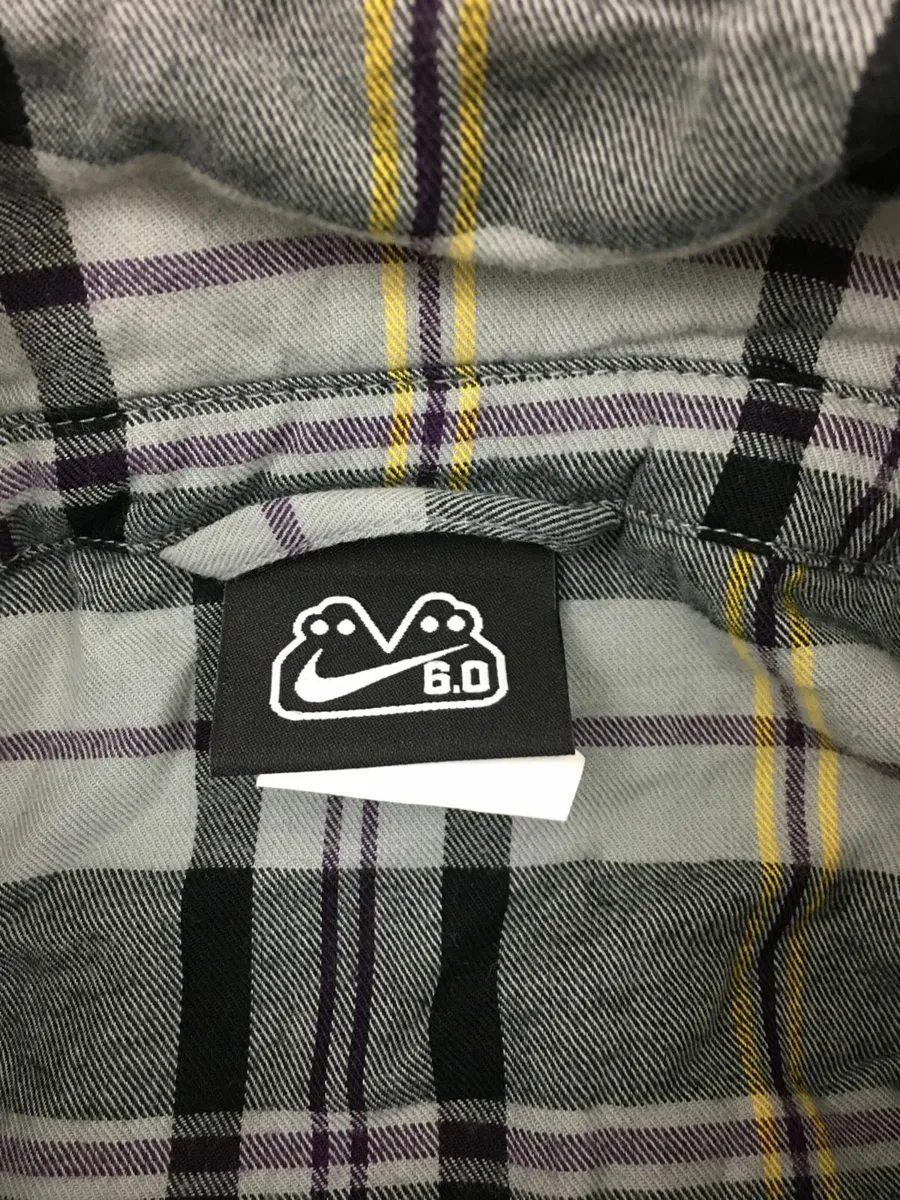 Rare Vintage nike 6.0 Skateboarding Hooded Shirt - Image 4