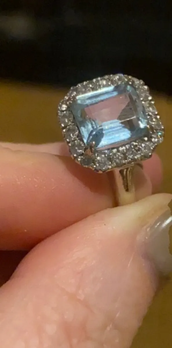 Aquamarine Diamond Ring €2500 - Image 1
