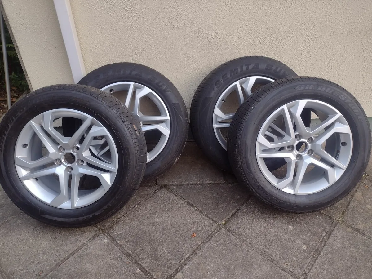 Audi Q5 Alloys - Image 1