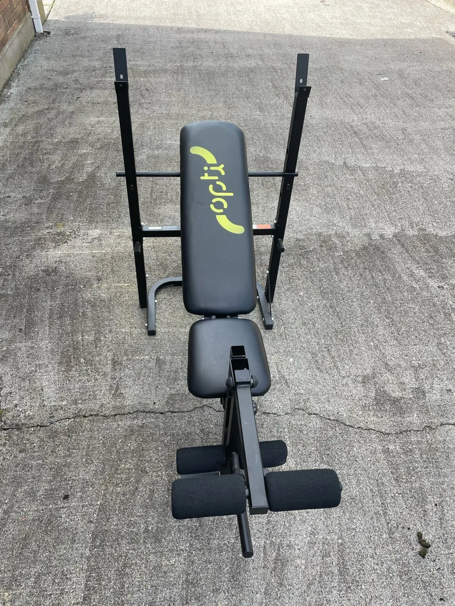 Gym equipment and weights - Image 1