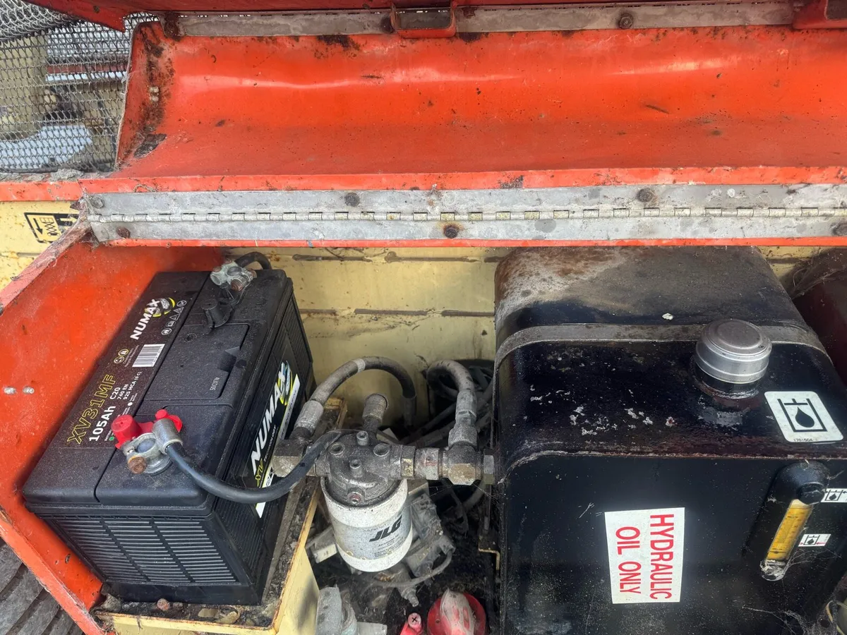 Scissors lift JLG €2,950 - Image 2
