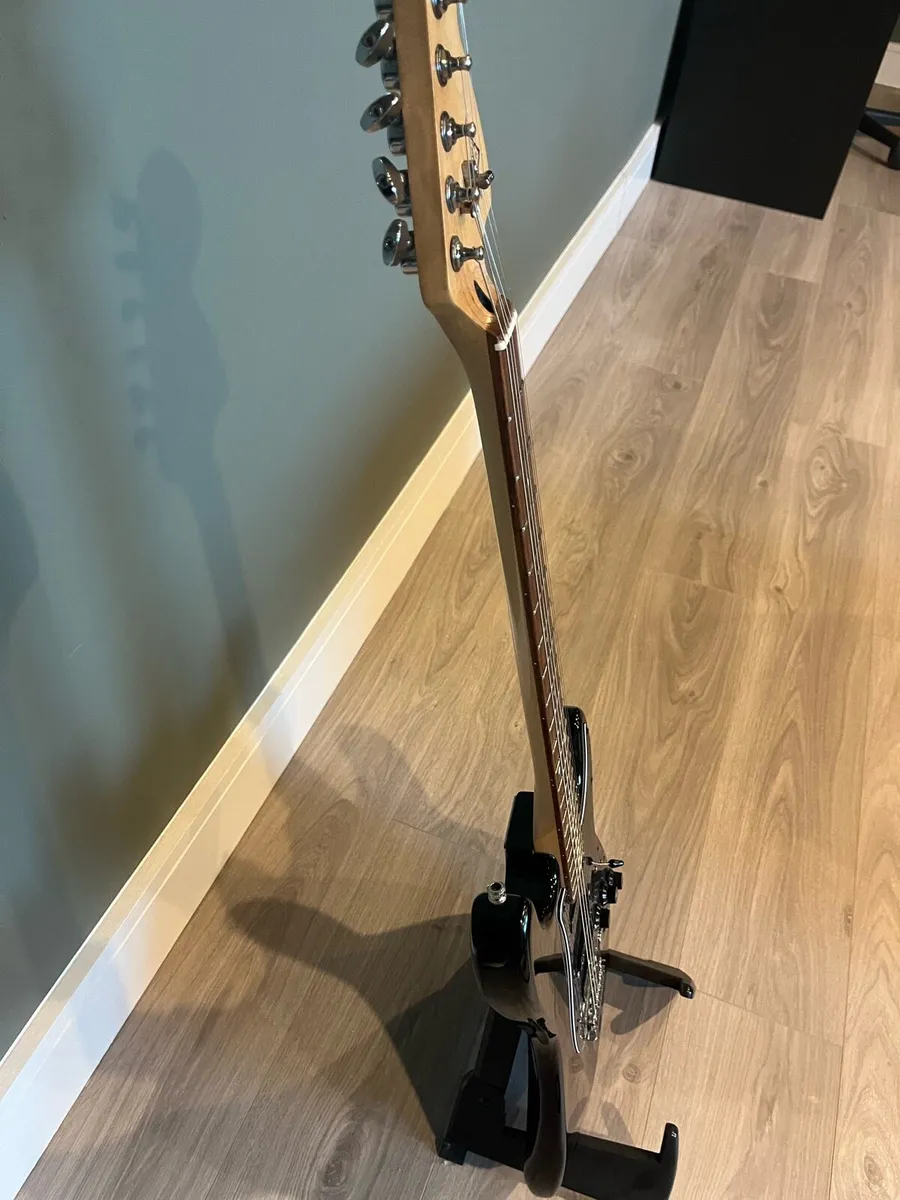 Guitar - Image 3