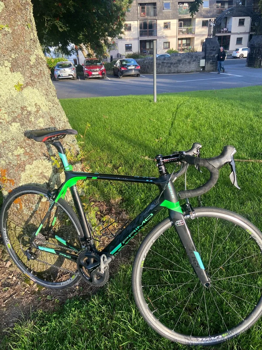 Mekk Primo 6.2 Carbon Fibre Road Bike - Image 1