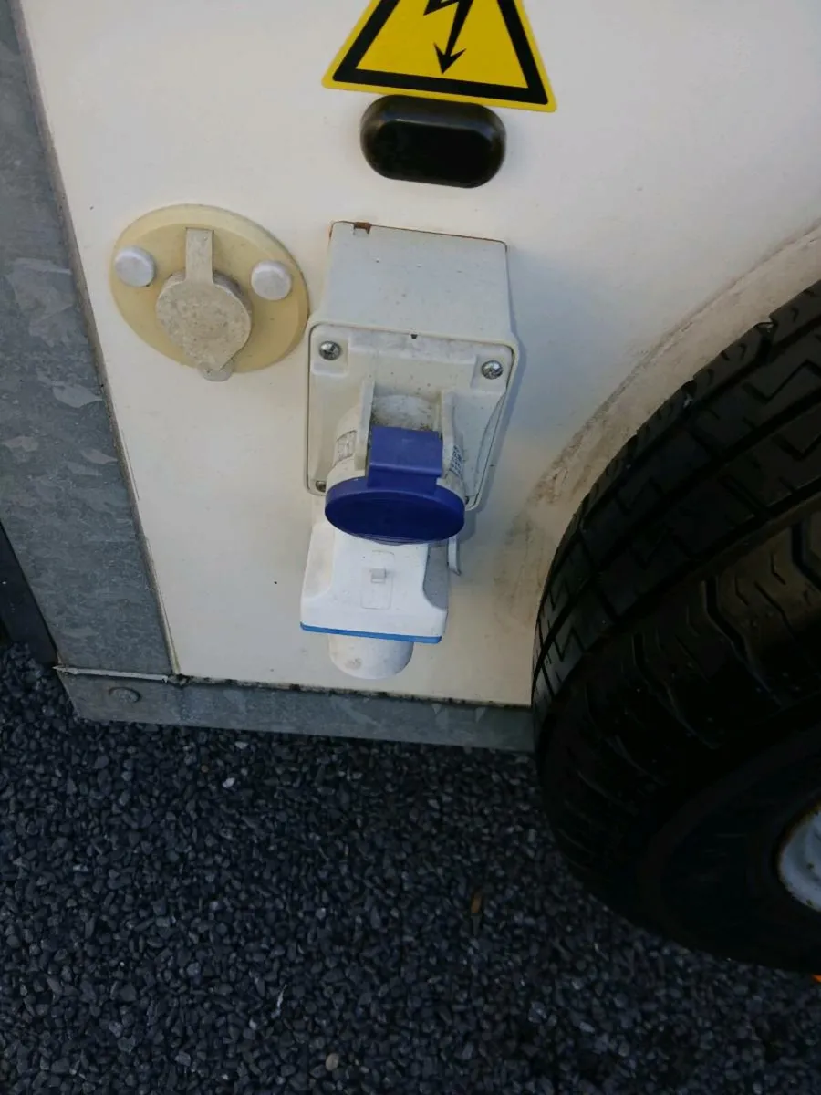 Box trailer - Image 2