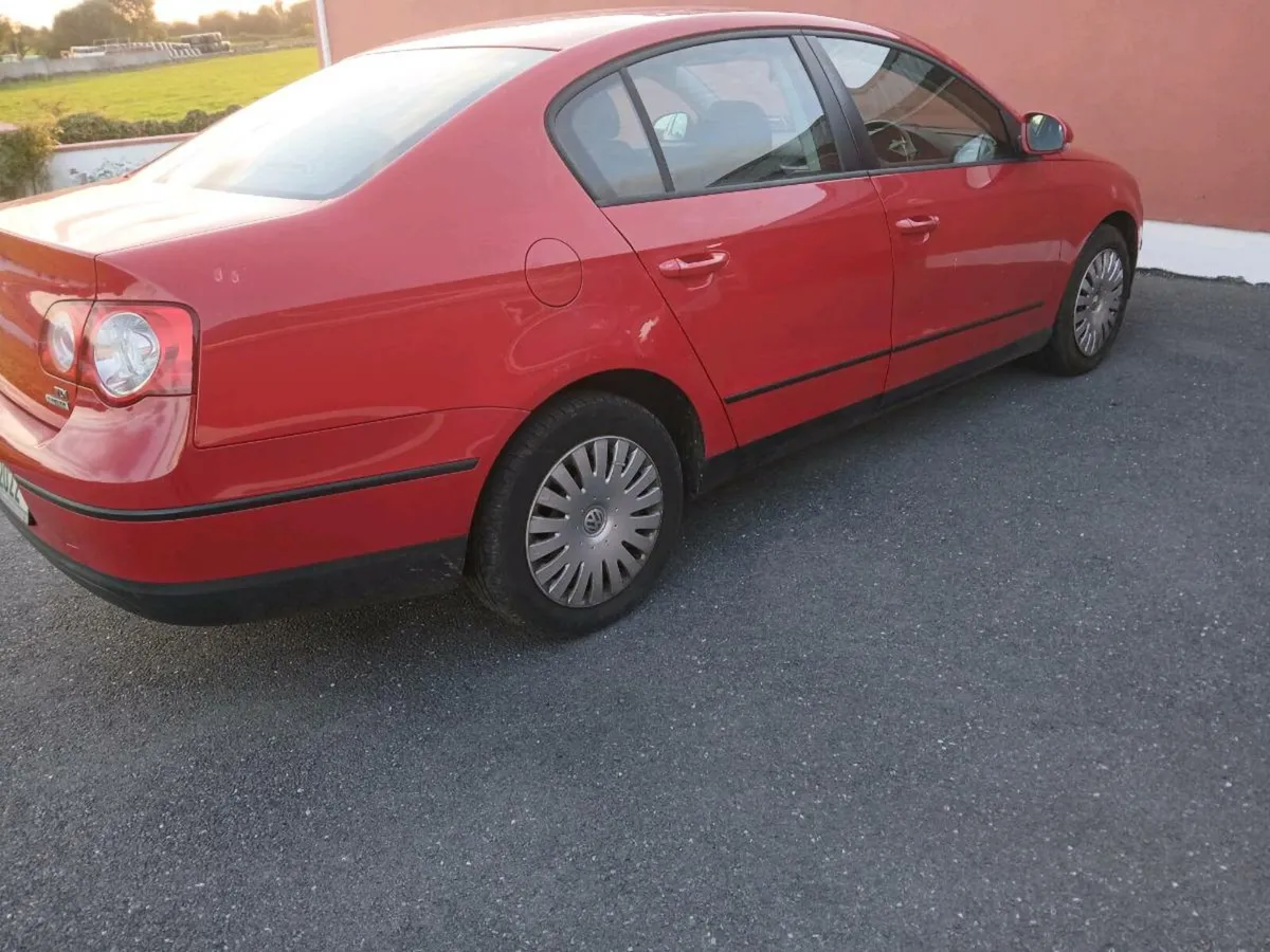 2010 Volkswagen Passat (Tested) - Image 2