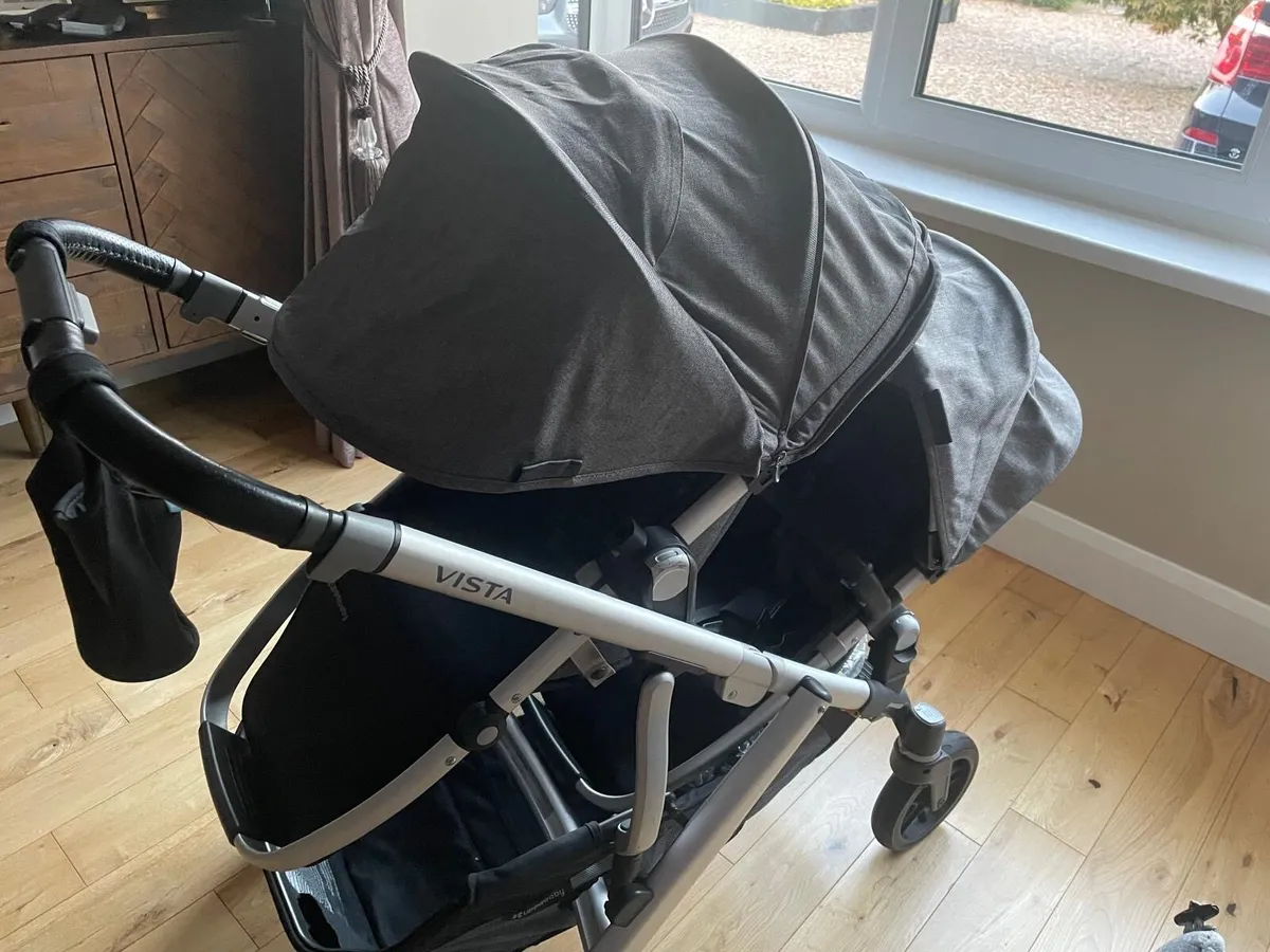 Vista Uppababy double buggy - Image 2