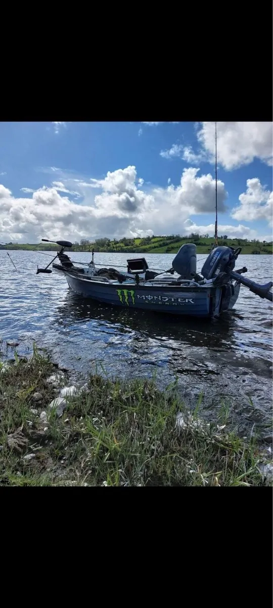 12ft lake boat & trailer - Image 1