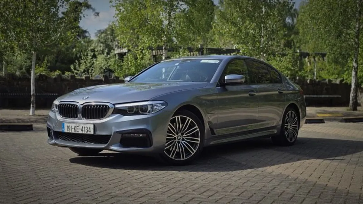 2019 BMW 5 Series - Image 1