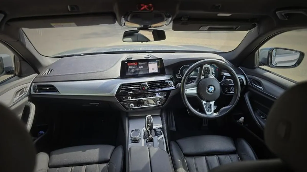2019 BMW 5 Series - Image 3