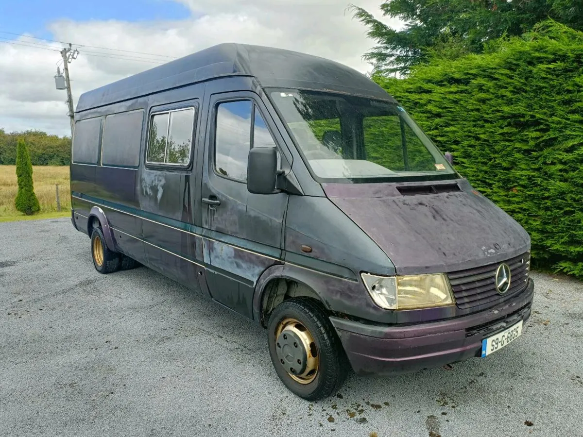 Mercedes Sprinter Camper - Image 1