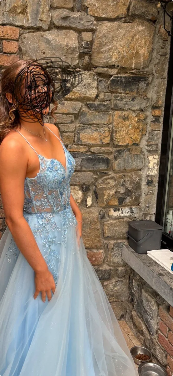Debs dress - Image 2