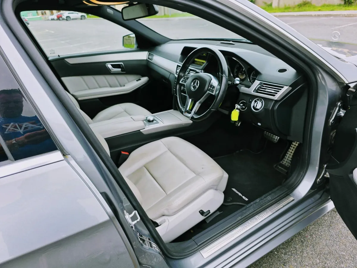 Mercedes Benz E-Class - Image 2