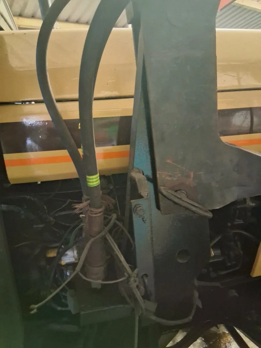 Trima front loader - Image 4