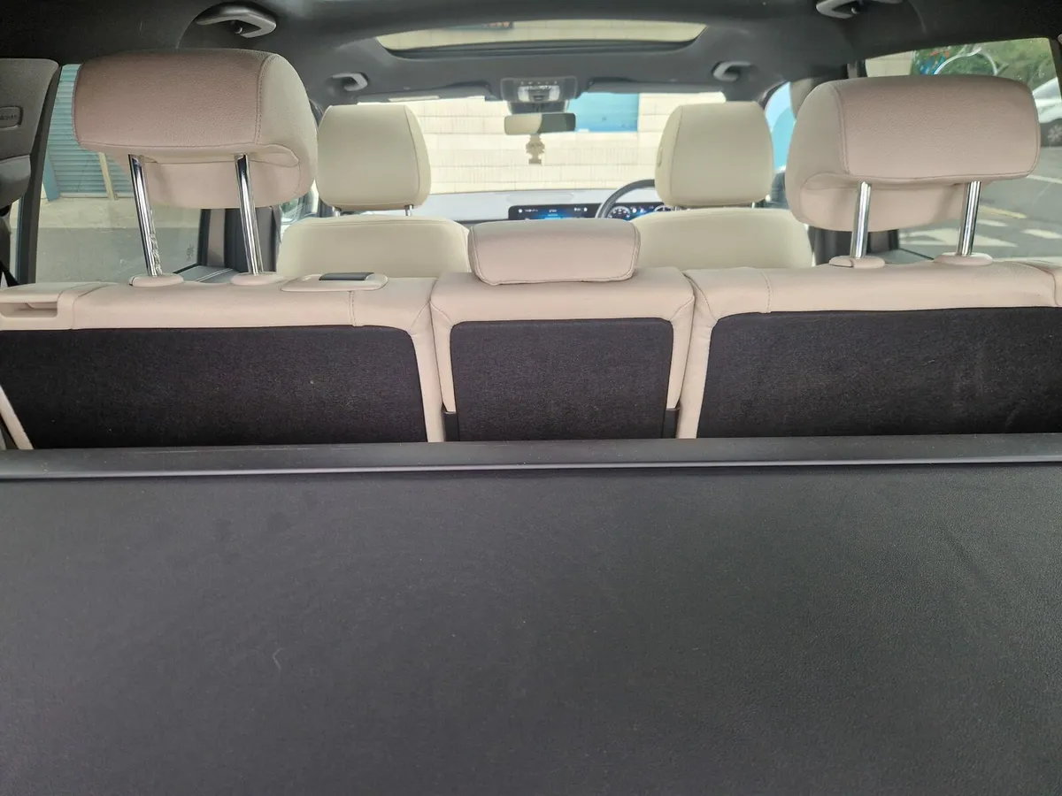 2022 Mercedes Benz GLB 200d Progressive Pan Roof - Image 3