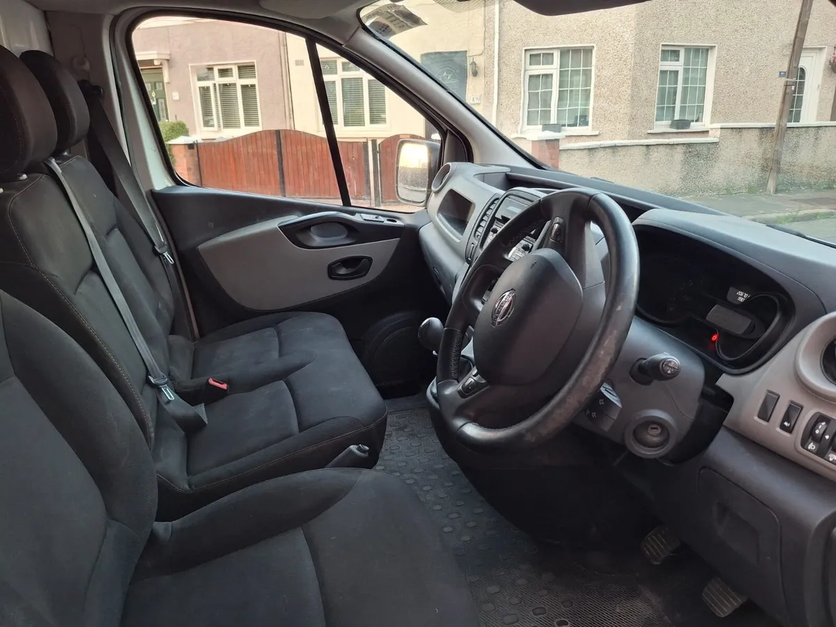 Nissan NV300 2018 - Image 1