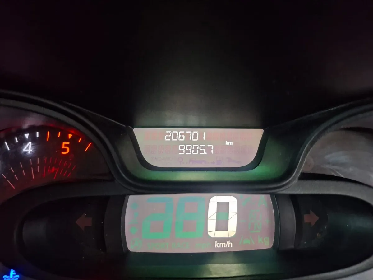 Nissan NV300 2018 - Image 2