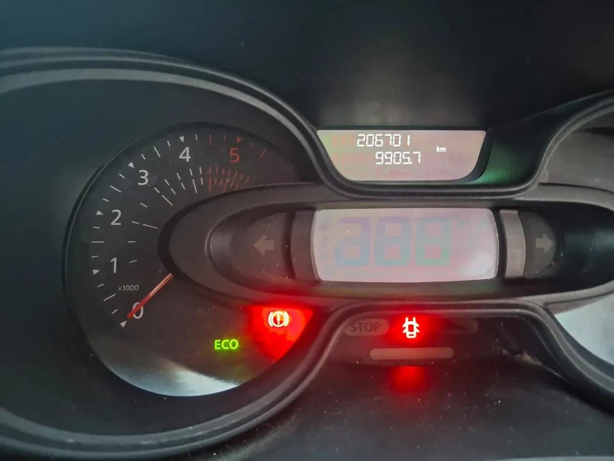 Nissan NV300 2018 - Image 4