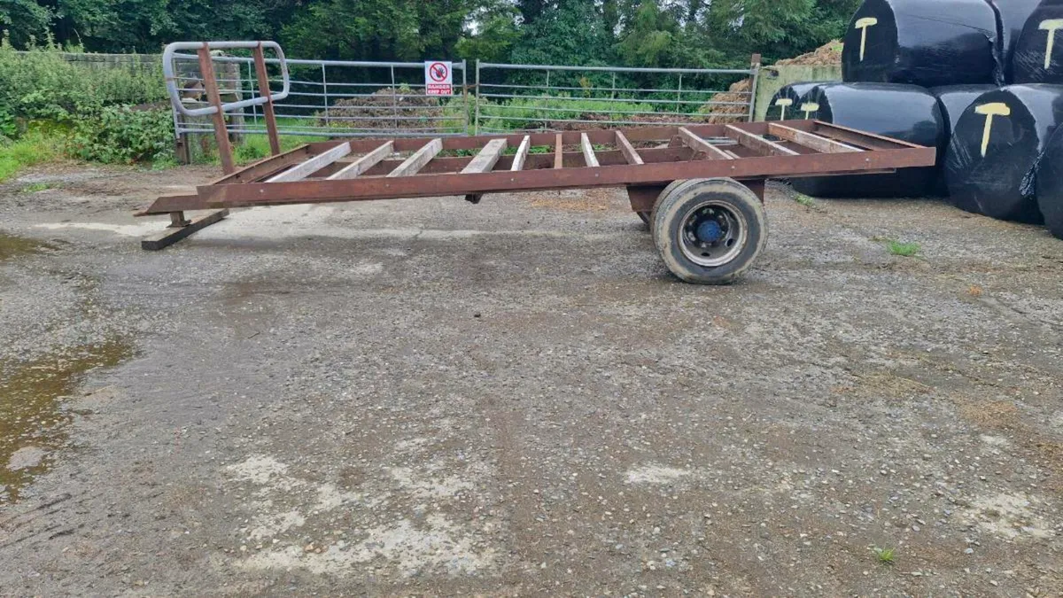 Trailer - Image 1