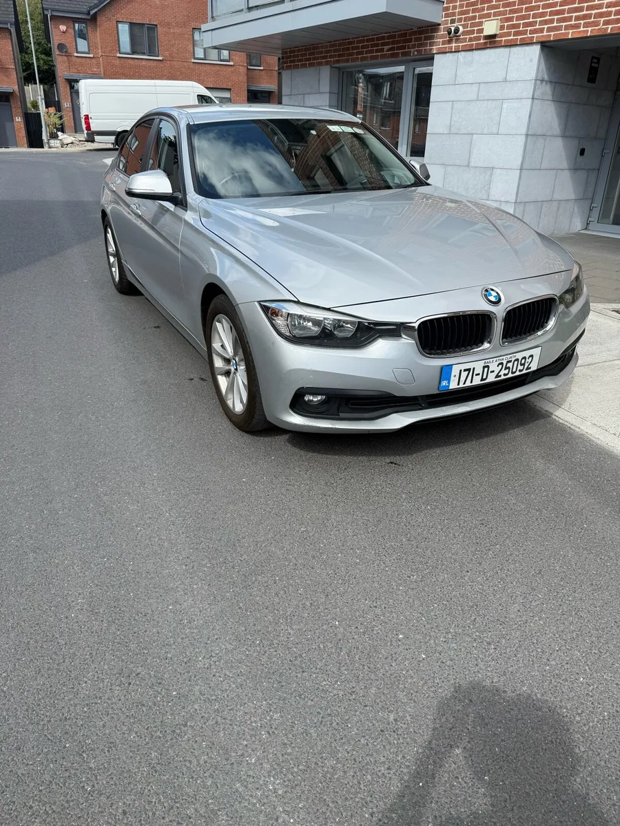Car - Image 1