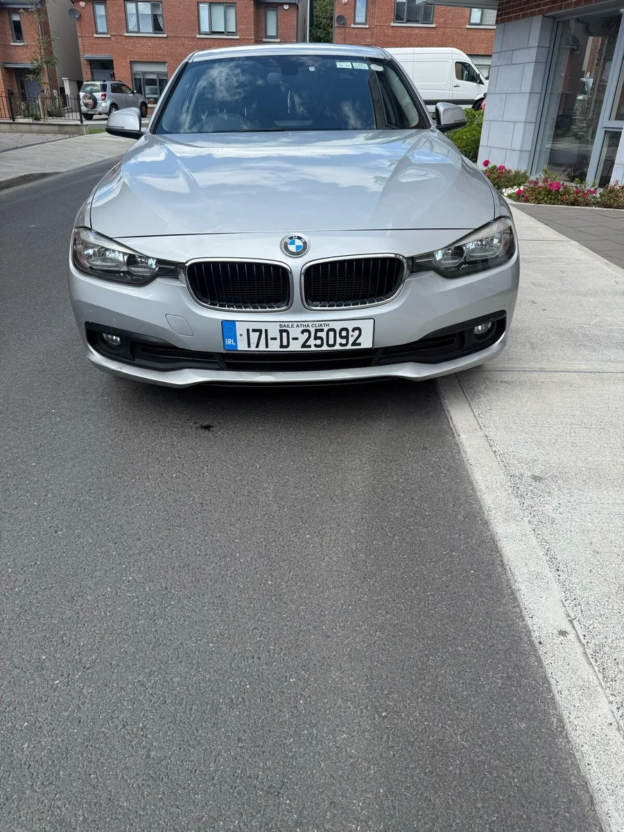 Car - Image 2