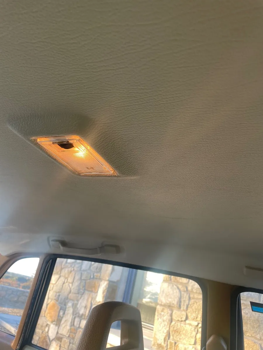 Car - Image 2
