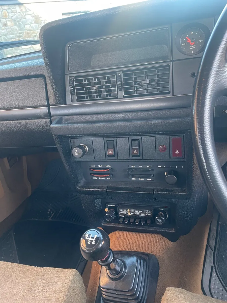 Car - Image 3